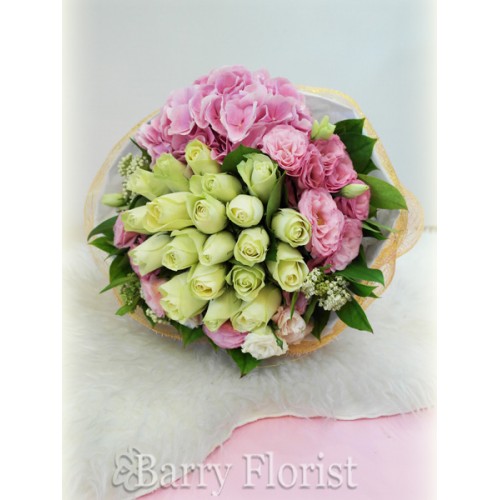 BOU 0055 20支A級進口白色玫瑰 + 粉色桔梗 + 季節性襯花